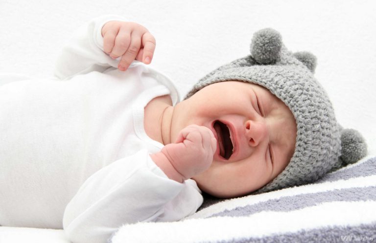 Nguyên nhân khiến bé ngủ ngày không sâu giấc và cách khắc phục hiệu quả