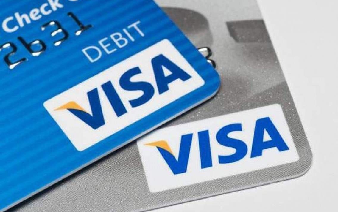 Thẻ visa debit là gì?
